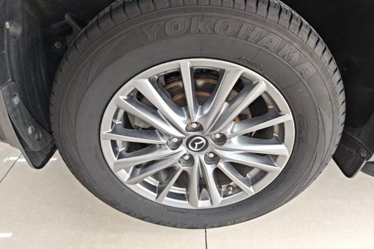 Used Mazda CX-5 2017 2.0L Automatic 2WD ZhiShang Trim China V Standard Right Rear Wheel Hub