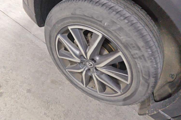 Used Mazda CX-5 2017 2.5L Automatic 2WD ZhiZun Version China VI Standard Right Rear Wheel Hub
