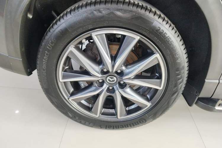 Used Mazda CX-5 2017 2.5L Automatic 4x4 Flagship Version China V Standard Right Rear Wheel Hub