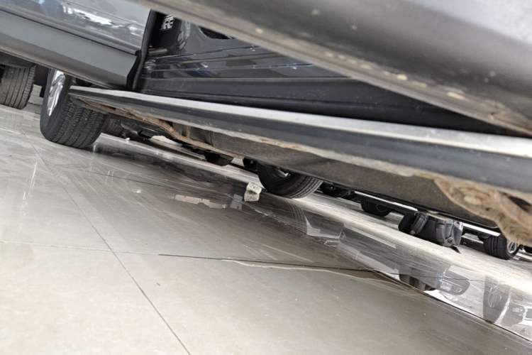Used Mazda CX-5 2017 2.0L Automatic 2WD ZhiShang Trim China V Standard Right Side Sill