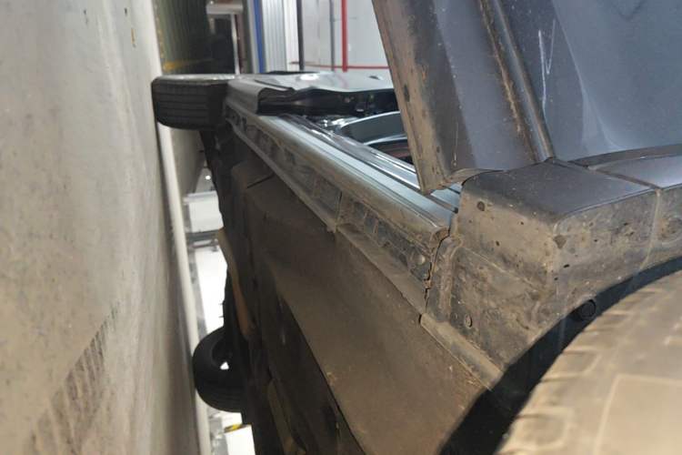 Used Mazda CX-5 2017 2.5L Automatic 2WD ZhiZun Version China VI Standard Right Side Sill