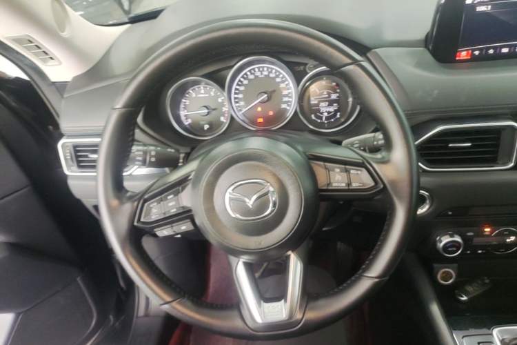 Used Mazda CX-5 2017 2.0L Automatic 2WD Smart Enjoyment Version China V Standard Steering Wheel