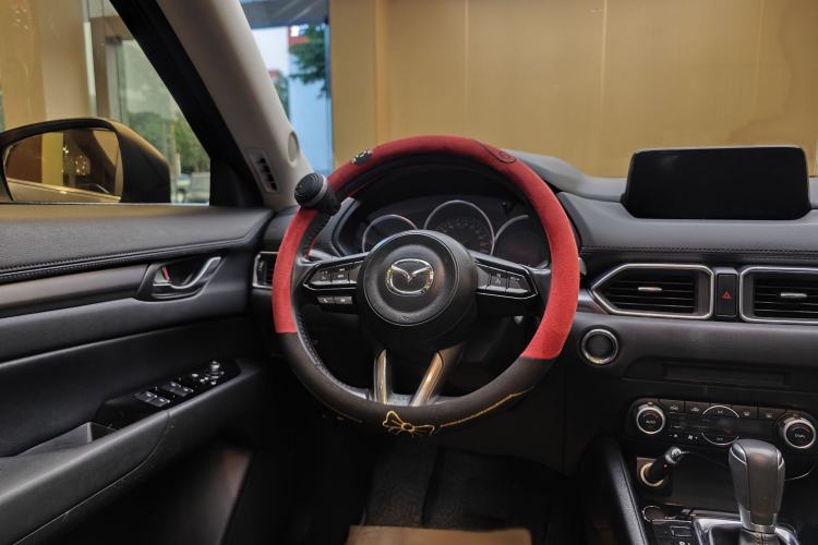 Used Mazda CX-5 2017 2.0L Automatic 2WD ZhiShang Trim China V Standard Steering Wheel