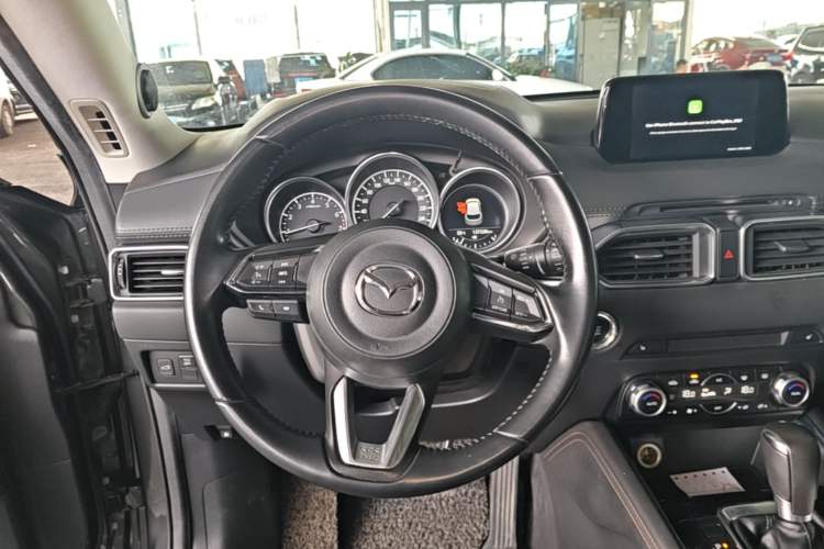 Used Mazda CX-5 2017 2.5L Automatic 4x4 ZhiZun Version China V Standard Steering Wheel