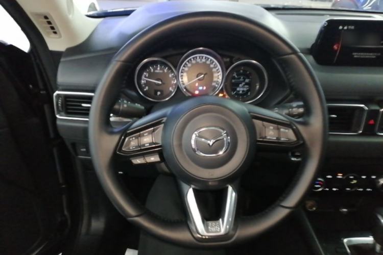 Used Mazda CX-5 2017 2.0L Automatic 2WD Smart Enjoyment Version China V Standard Steering Wheel