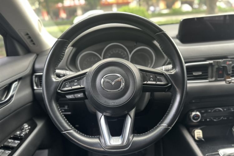 Used Mazda CX-5 2017 2.0L Automatic 2WD Smart Enjoyment Version China V Standard Steering Wheel