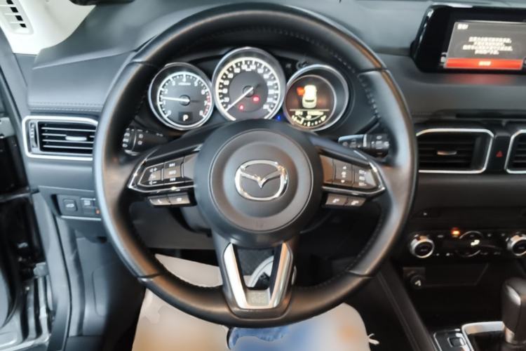 Used Mazda CX-5 2017 2.5L Automatic 4x4 Flagship Version China VI Standard Steering Wheel