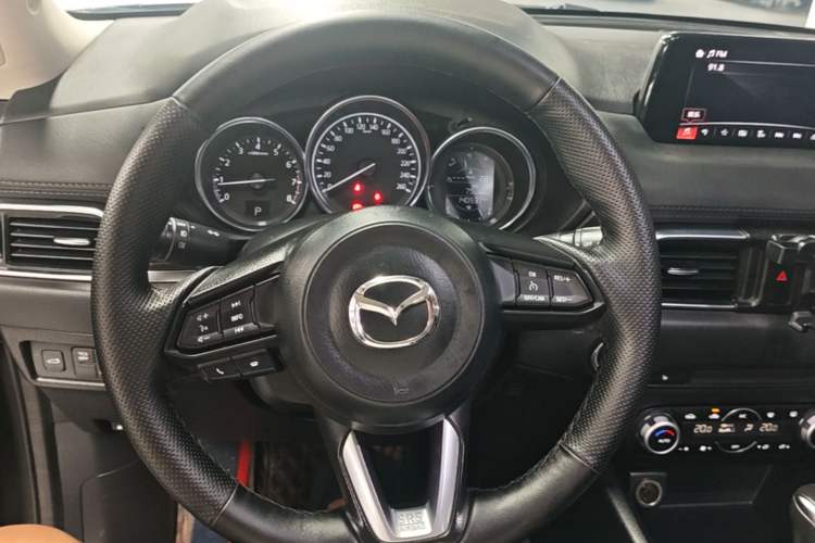 Used Mazda CX-5 2017 2.0L Automatic 2WD Smart Enjoyment Version China V Standard Steering Wheel