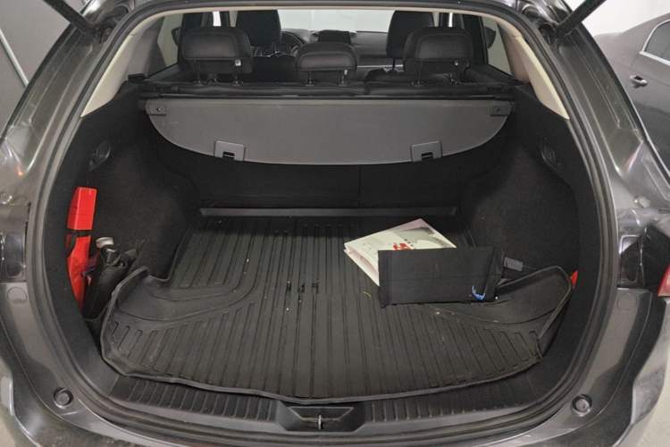Used Mazda CX-5 2017 2.5L Automatic 2WD ZhiZun Version China VI Standard Trunk