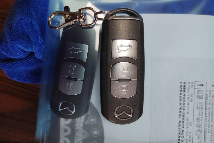 Used Mazda CX-5 2017 2.0L Automatic 2WD Smart Enjoyment Version China V Standard Vehicle Key
