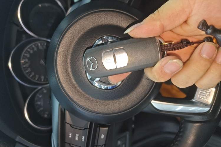 Used Mazda CX-5 2017 2.0L Automatic 2WD ZhiShang Trim China V Standard Vehicle Key