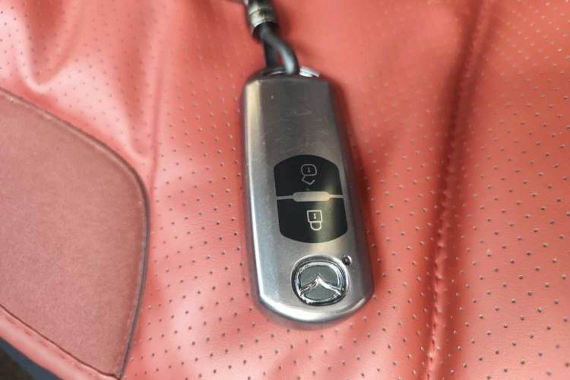 Used Mazda CX-5 2017 2.0L Automatic 2WD ZhiShang Trim China V Standard Vehicle Key