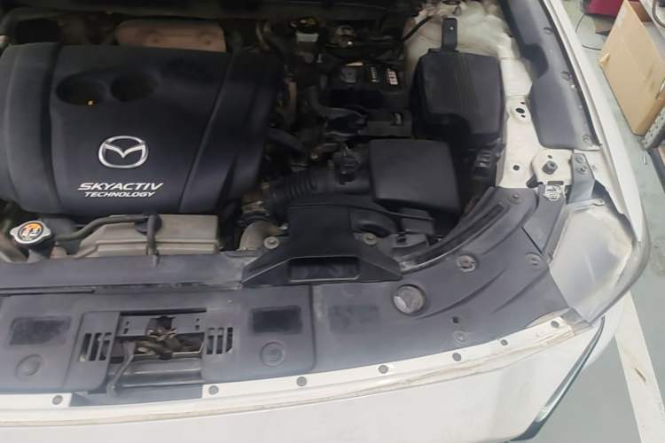 Used Mazda CX-5 2017 2.0L Automatic 2WD ZhiShang Trim China V Standard Engine Bay Left