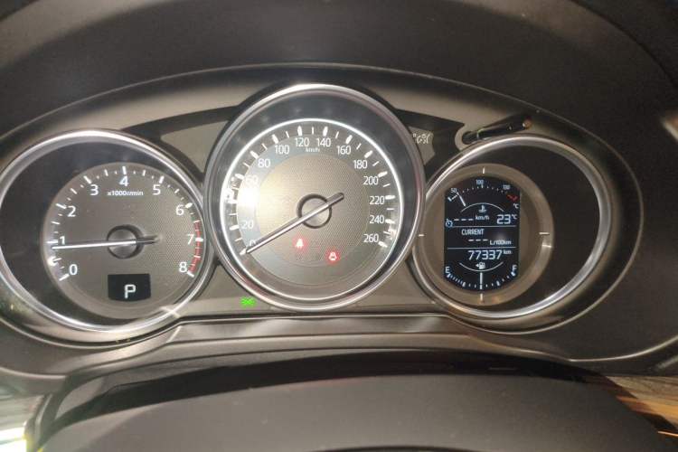 Used Mazda CX-5 2017 2.0L Automatic 2WD Smart Enjoyment Version China V Standard Odometer Close Up