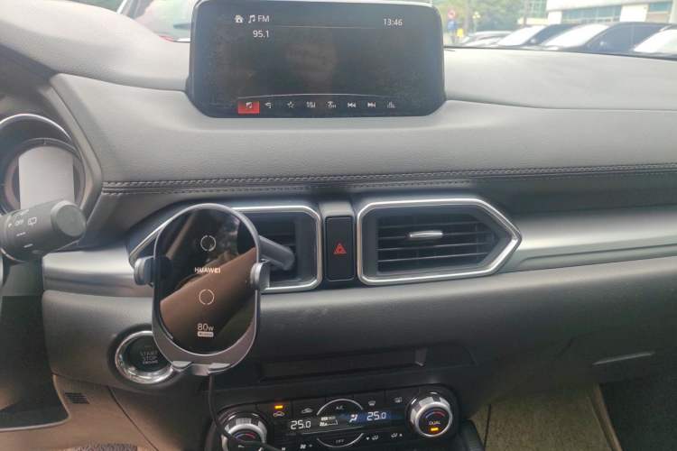 Used Mazda CX-5 2017 2.0L Automatic 2WD ZhiShang Trim China V Standard Audio And AC Panel