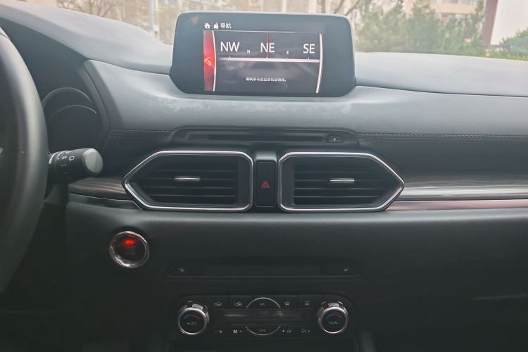 Used Mazda CX-5 2017 2.5L Automatic 4x4 ZhiZun Version China V Standard Audio And AC Panel