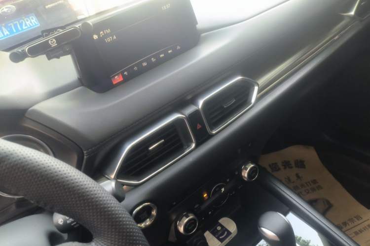 Used Mazda CX-5 2017 2.0L Automatic 2WD Smart Enjoyment Version China VI Standard Audio And AC Panel