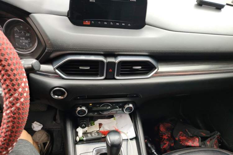 Used Mazda CX-5 2017 2.0L Automatic 2WD Smart Enjoyment Version China V Standard Audio And AC Panel