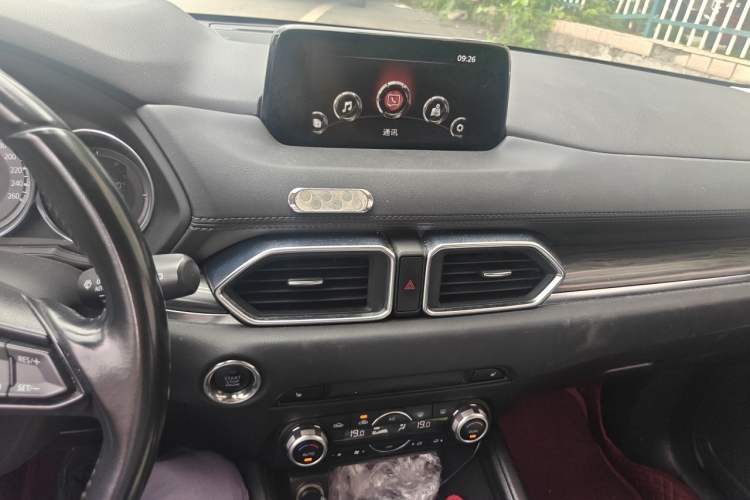 Used Mazda CX-5 2017 2.0L Automatic 2WD Smart Enjoyment Version China VI Standard Audio And AC Panel