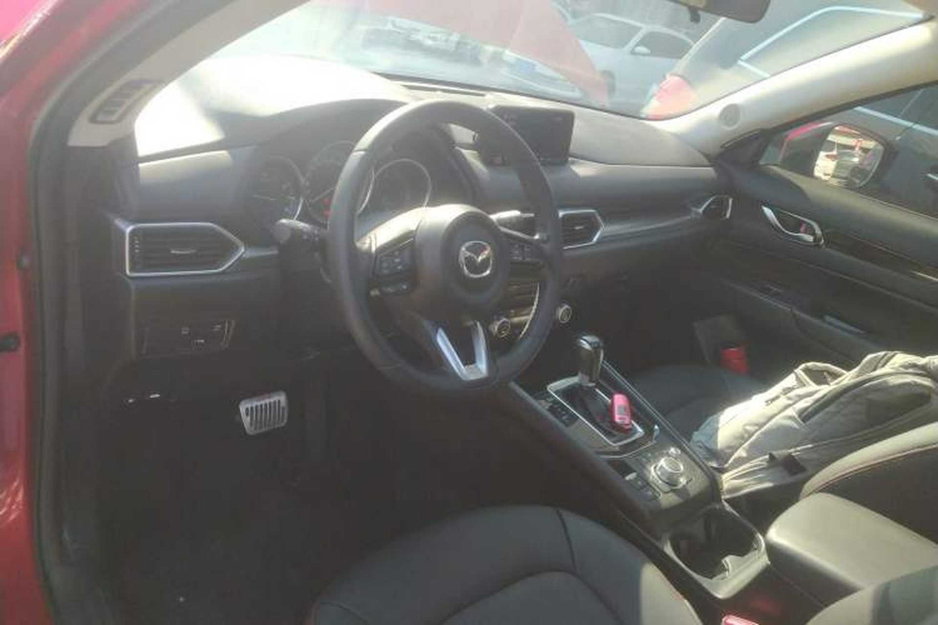 Used Mazda CX-5 2017 2.0L Automatic 2WD ZhiShang Trim China V Standard Center Console