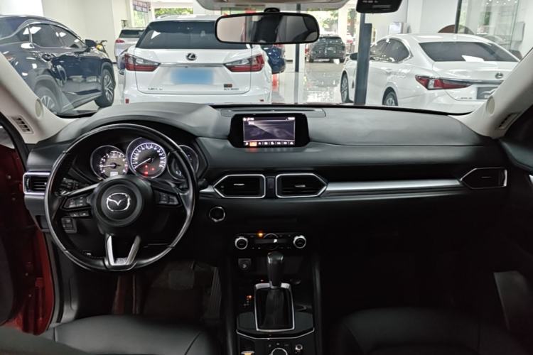 Used Mazda CX-5 2017 2.0L Automatic 2WD ZhiShang Trim China V Standard Center Console