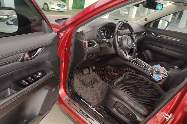 Used Mazda CX-5 2017 2.5L Automatic 4x4 Flagship Version China V Standard Driver Seat