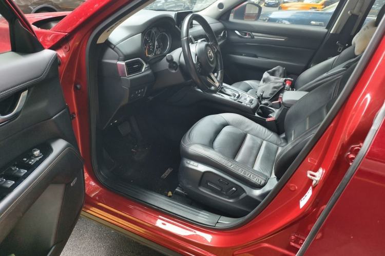 Used Mazda CX-5 2017 2.5L Automatic 4x4 Flagship Version China V Standard Driver Seat