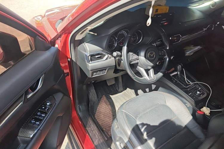 Used Mazda CX-5 2017 2.0L Automatic 2WD Smart Enjoyment Version China V Standard Driver Seat