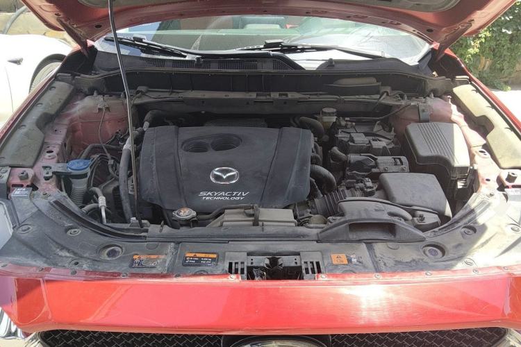 Used Mazda CX-5 2017 2.5L Automatic 4x4 Flagship Version China VI Standard Engine Bay