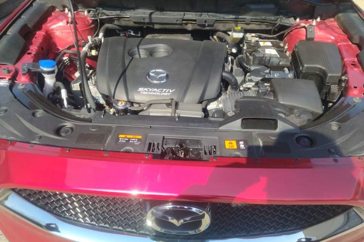 Used Mazda CX-5 2017 2.0L Automatic 2WD ZhiShang Trim China V Standard Engine Bay