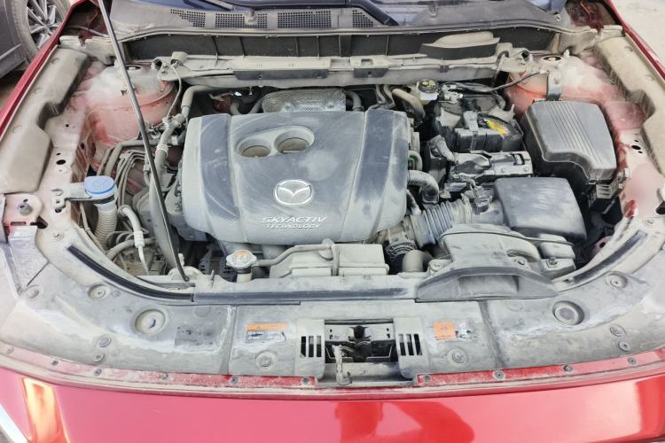 Used Mazda CX-5 2017 2.5L Automatic 4x4 ZhiZun Version China VI Standard Engine Bay