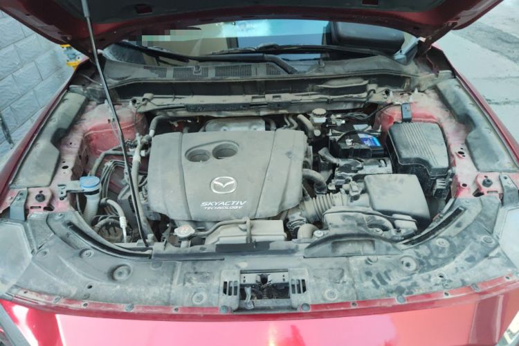 Used Mazda CX-5 2017 2.0L Automatic 2WD ZhiShang Trim China V Standard Engine Bay