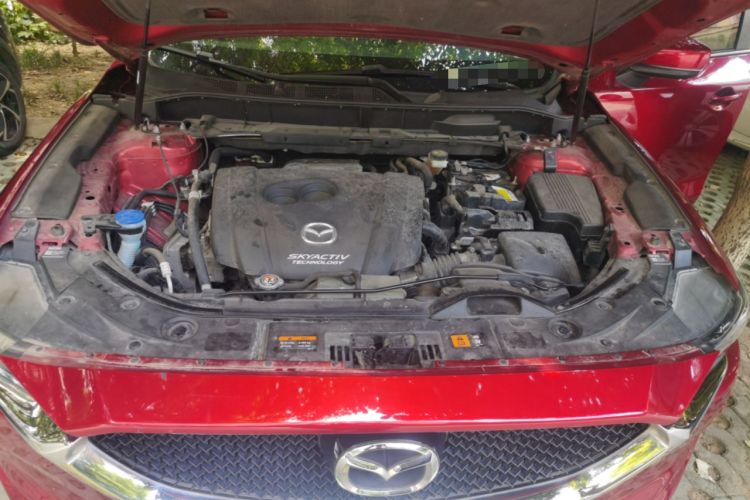 Used Mazda CX-5 2017 2.0L Automatic 2WD ZhiShang Trim China V Standard Engine Bay