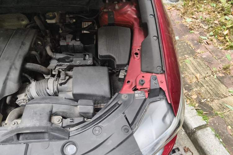 Used Mazda CX-5 2017 2.5L Automatic 2WD ZhiZun Version China V Standard Engine Bay Left