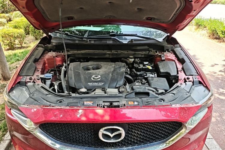 Used Mazda CX-5 2017 2.5L Automatic 4x4 ZhiZun Version China V Standard Engine Bay