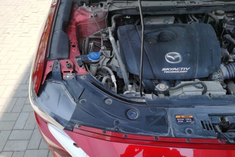 Used Mazda CX-5 2017 2.5L Automatic 2WD ZhiZun Version China V Standard Engine Bay Right