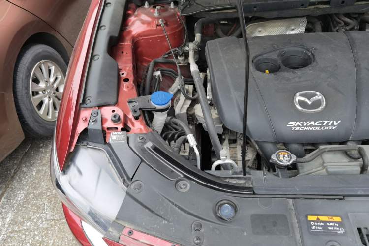 Used Mazda CX-5 2017 2.0L Automatic 2WD Smart Enjoyment Version China V Standard Engine Bay Right