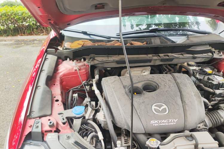 Used Mazda CX-5 2017 2.0L Automatic 2WD Smart Enjoyment Version China VI Standard Engine Bay Right