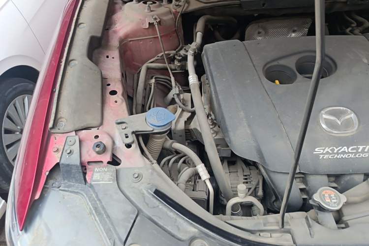 Used Mazda CX-5 2017 2.5L Automatic 4x4 ZhiZun Version China V Standard Engine Bay Right