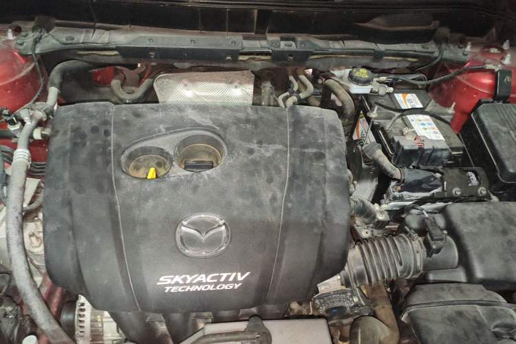 Used Mazda CX-5 2017 2.0L Automatic 2WD Smart Enjoyment Version China V Standard Engine Bay