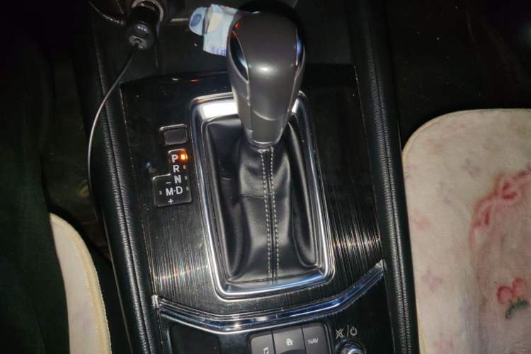 Used Mazda CX-5 2017 2.0L Automatic 2WD ZhiShang Trim China V Standard Gear Lever