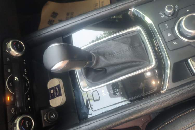 Used Mazda CX-5 2017 2.0L Automatic 2WD Smart Enjoyment Version China VI Standard Gear Lever