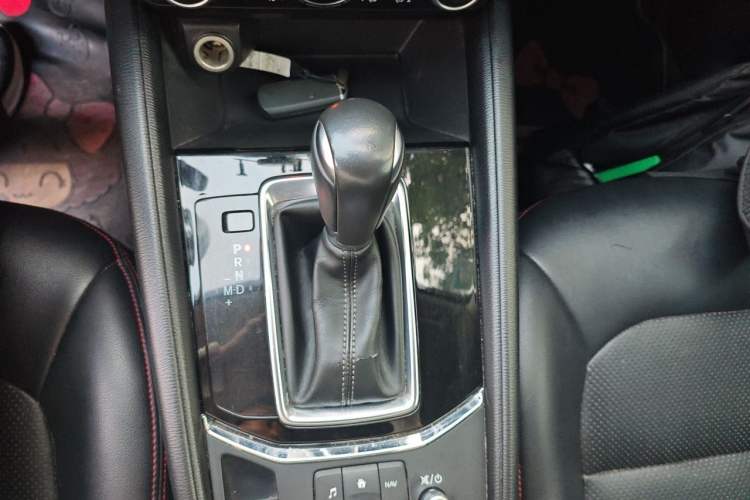 Used Mazda CX-5 2017 2.0L Automatic 2WD ZhiShang Trim China V Standard Gear Lever