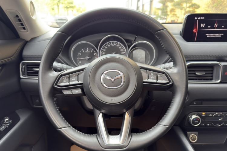 Used Mazda CX-5 2017 2.0L Automatic 2WD Smart Enjoyment Version China VI Standard Interior 13