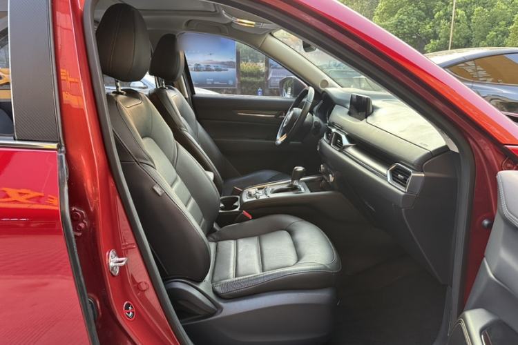 Used Mazda CX-5 2017 2.5L Automatic 2WD ZhiZun Version China V Standard Interior 3