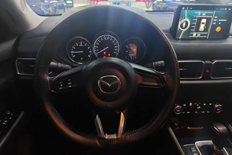 Used Mazda CX-5 2017 2.0L Automatic 2WD Comfort Version China V Standard Interior 3