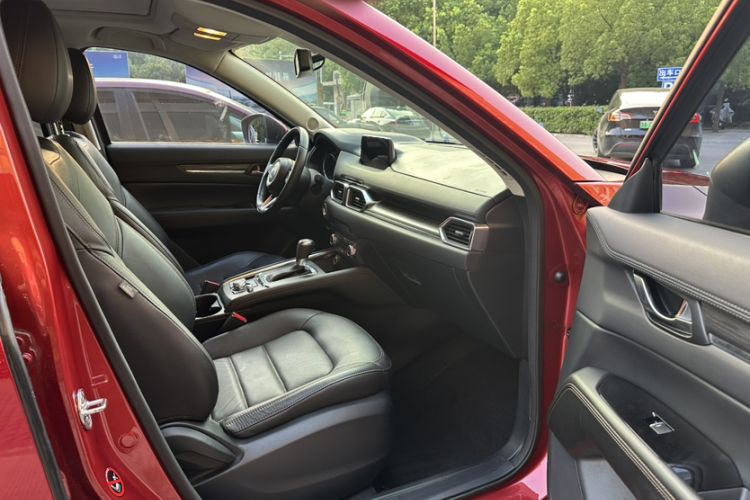 Used Mazda CX-5 2017 2.5L Automatic 2WD ZhiZun Version China V Standard Interior 9