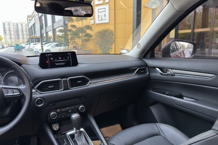 Used Mazda CX-5 2017 2.0L Automatic 2WD Smart Enjoyment Version China VI Standard Interior 9