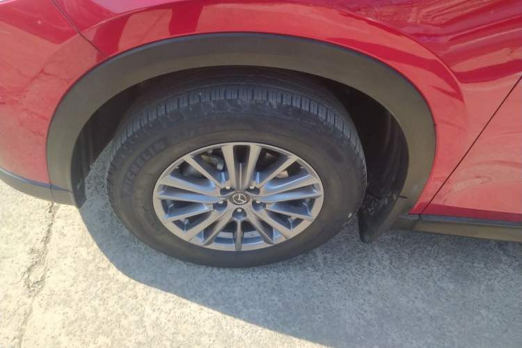 Used Mazda CX-5 2017 2.0L Automatic 2WD ZhiShang Trim China V Standard Left Front Wheel Hub
