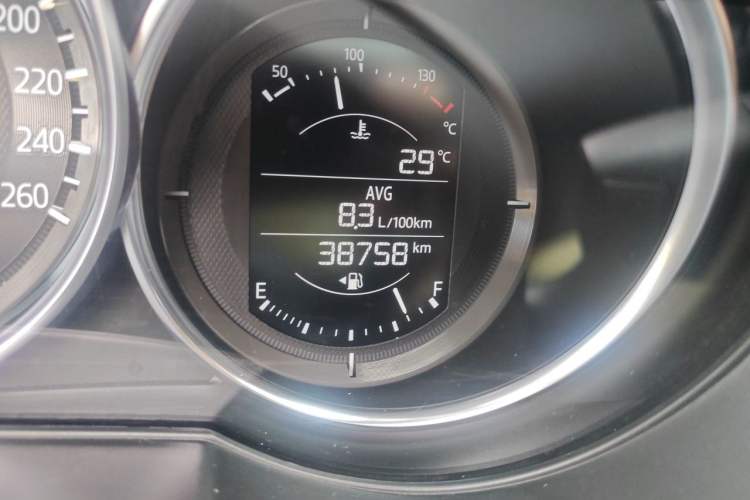 Used Mazda CX-5 2017 2.0L Automatic 2WD ZhiShang Trim China V Standard Odometer Close Up